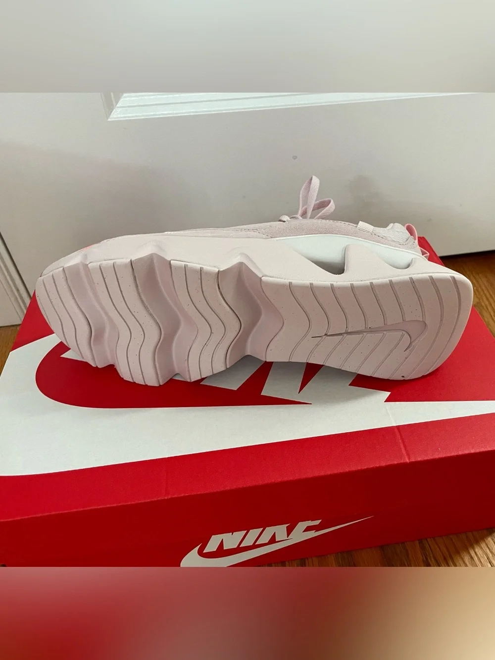 Nike RYZ 365 II Barely Rose Pink Women’s Sneakers Size 7.5 New in Box